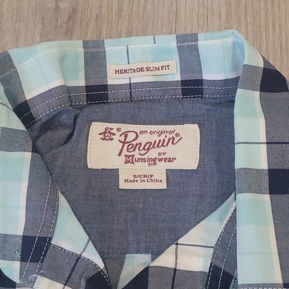 Penguin Heritage Slim Fit Small button down - Picture 3 of 4